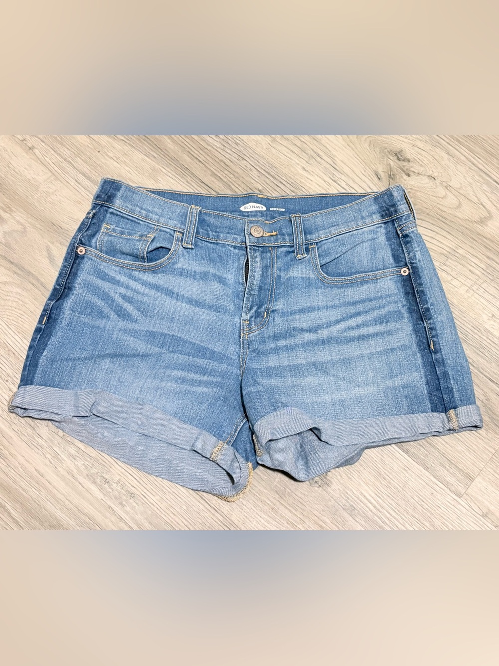 Old Navy Boyfriend Denim Shorts - Light Blue Wash
